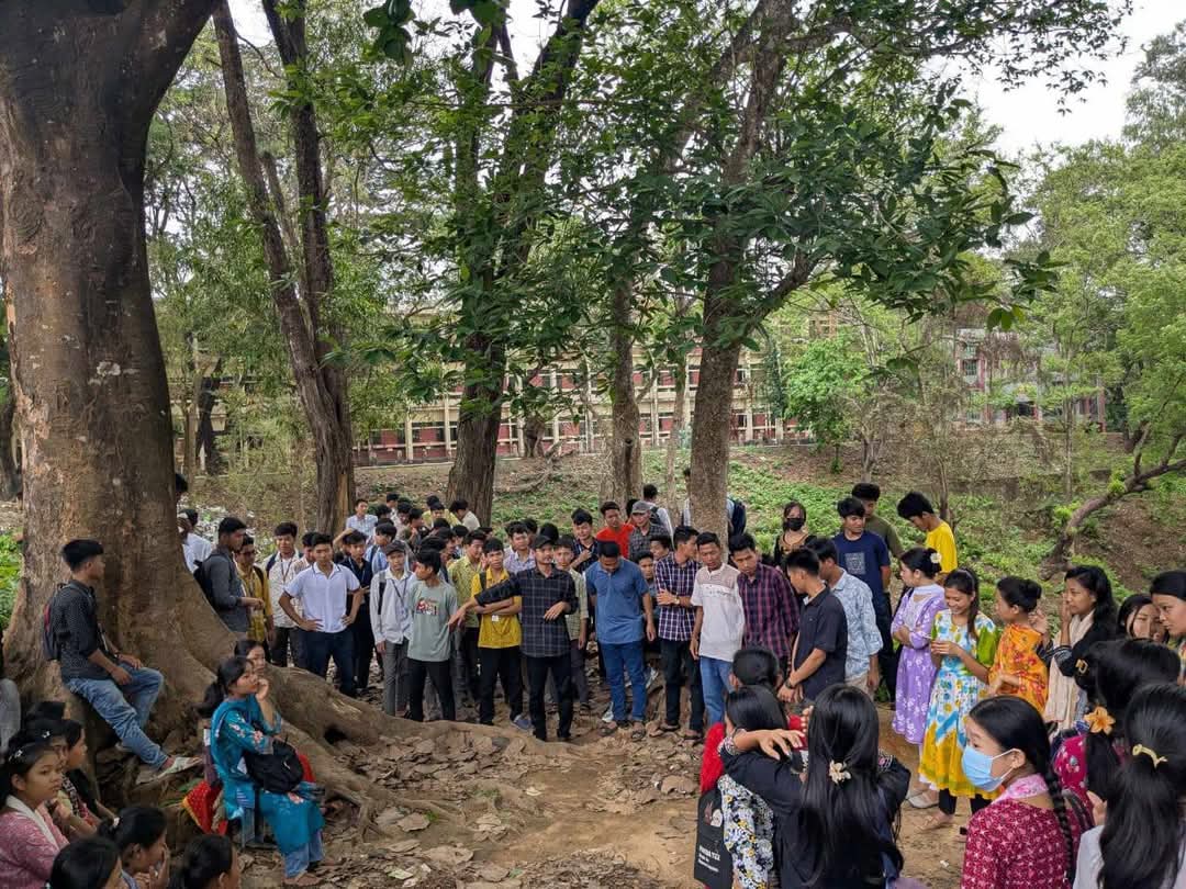 অপহৃত চবির পাঁচ শিক্ষার্থীর মুক্তির দাবিতে রাঙামাটি সরকারি কলেজে বিক্ষোভ